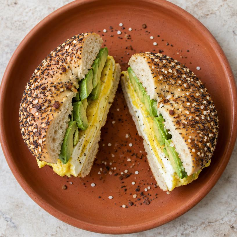 Bagel avocat œuf